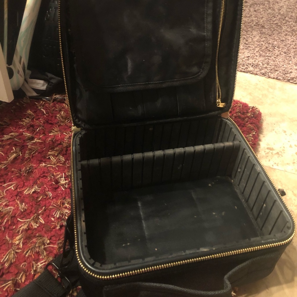 Makeup Case - Picture 3 of 3